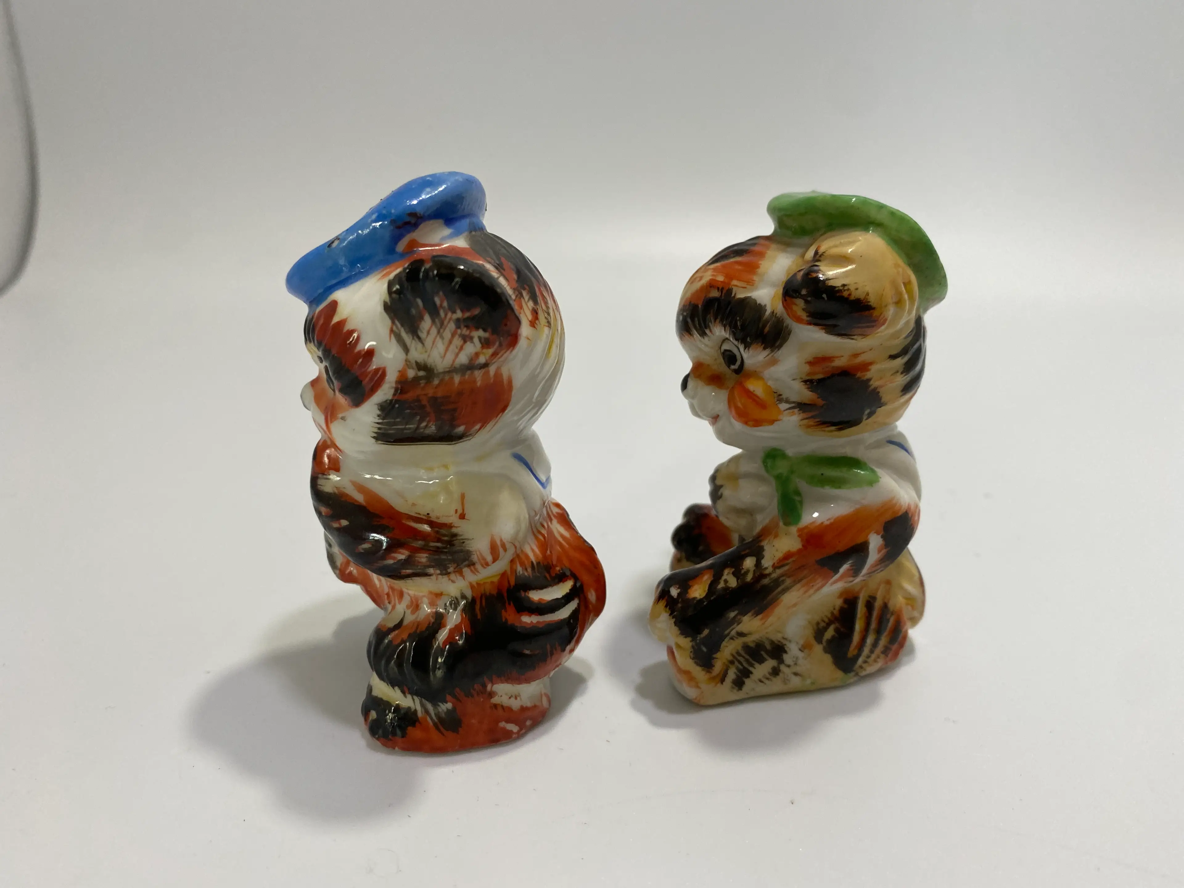 Image 2 of 6