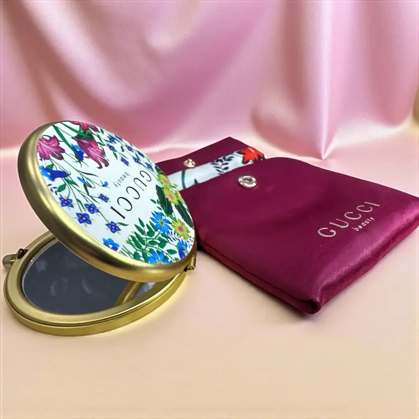 Gucci Beauty Flora Compact Gold Dual-Sided Mirror