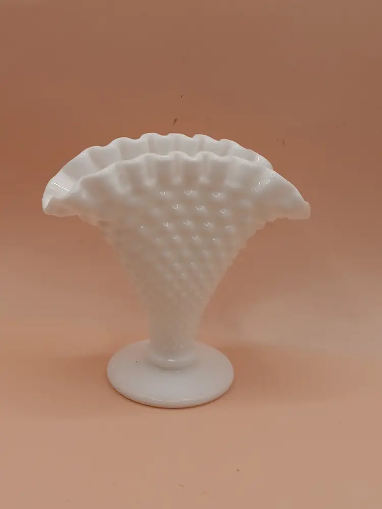 Vintage Fenton White Milk Glass Hobnail Vase 4"