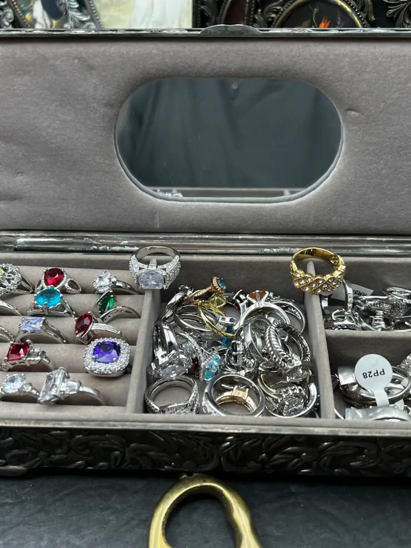 Livestream thumbnail