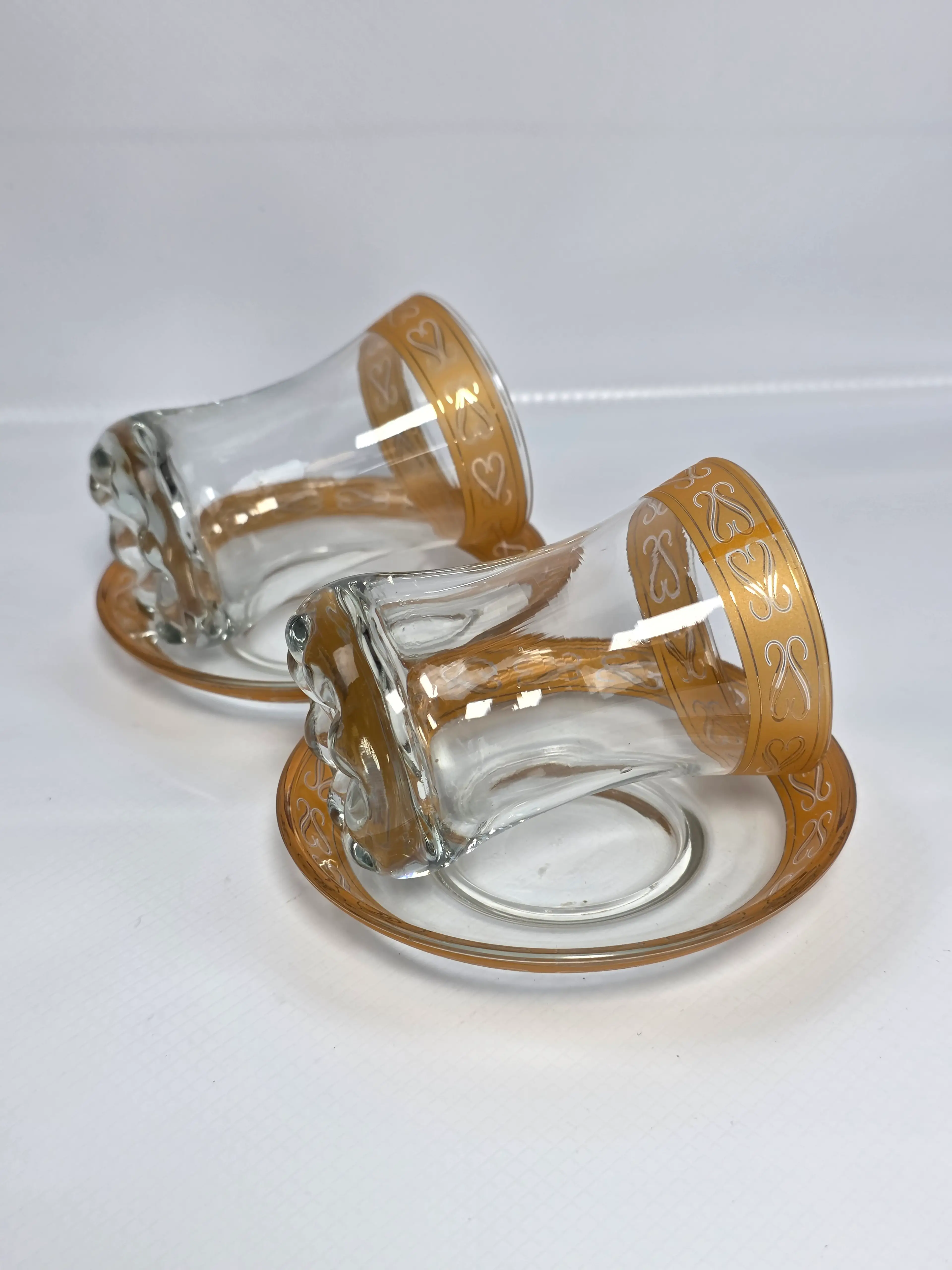 Image 2 of 6
