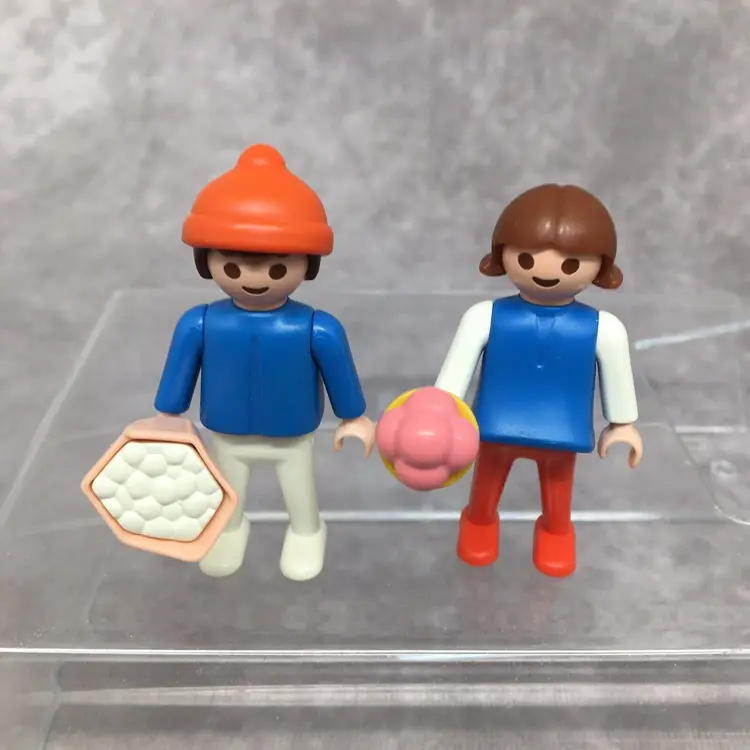 Playmobil Children Eating Popcorn & Ice cream- Boy & Girl Figures