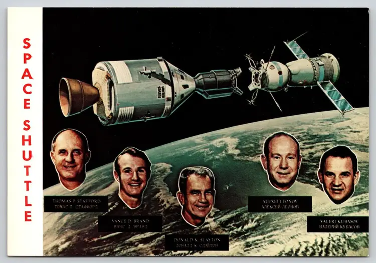 Postcards US Apollo and Soviet Soyuz Crew 1975 US USSR Space Mission NASA