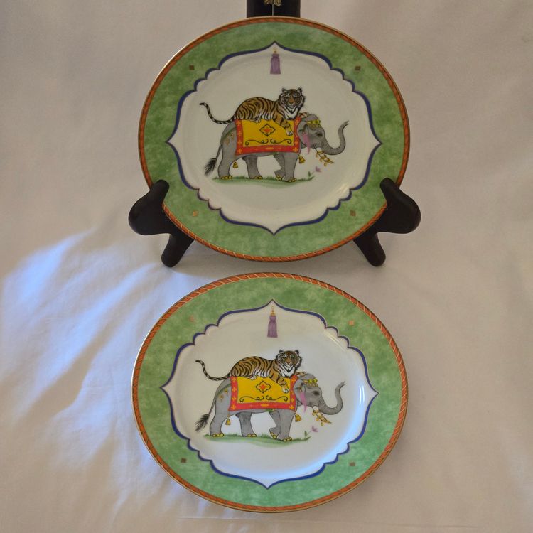 Lynn Chase Tiger Raj Salad Dessert Plates set of 2 Signed 8⅛" Diameter 1991 Vintage