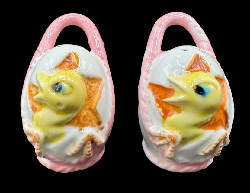 Vintage Ceramic Salt and Pepper Set Hatching Chick Easter Basket Dinosaur 2.25”