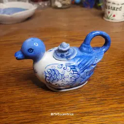 Mini duck teapot