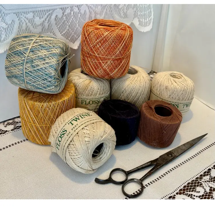 Vintage Scissors & 9 Crochet Thread Spools