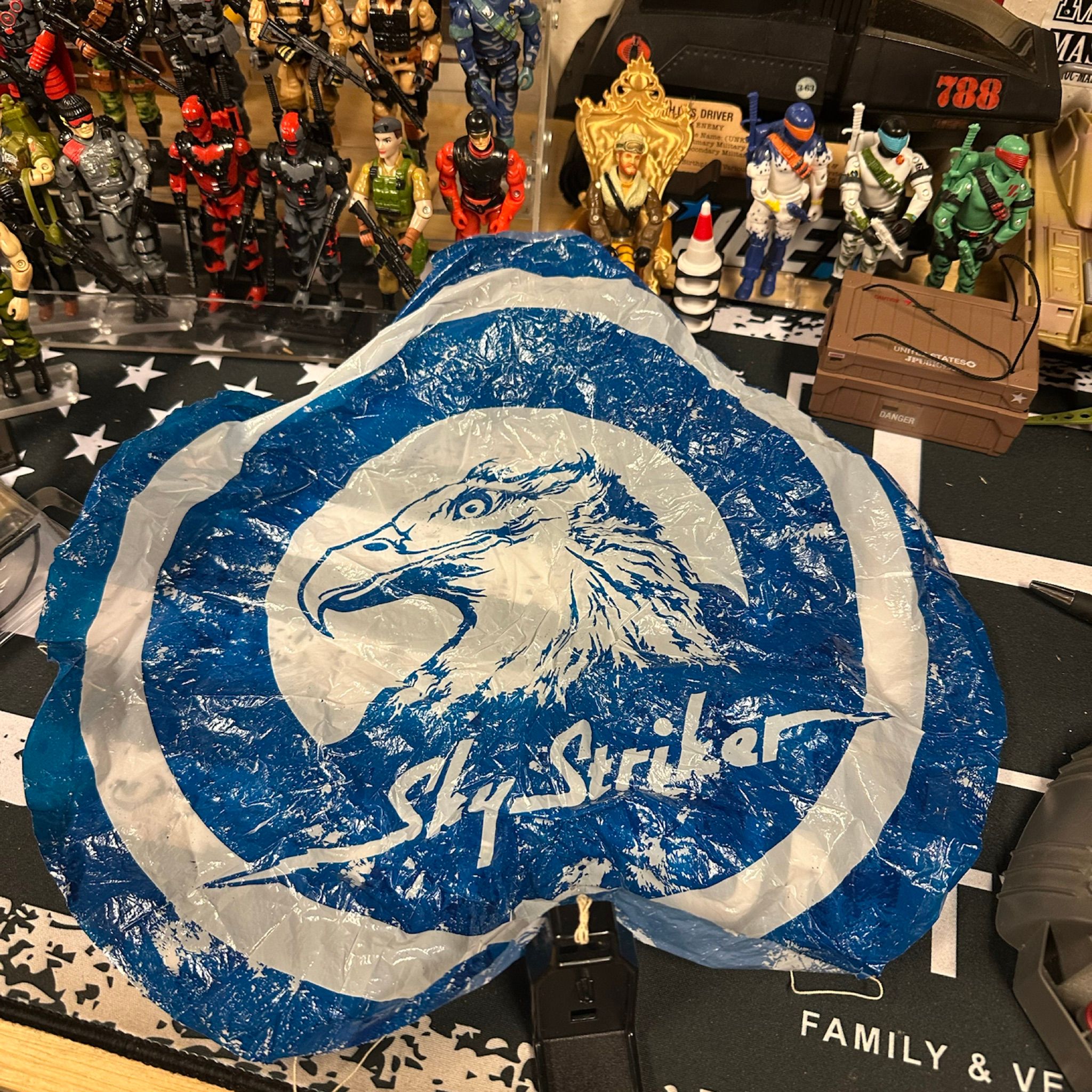 Skystriker Seat & Parachute