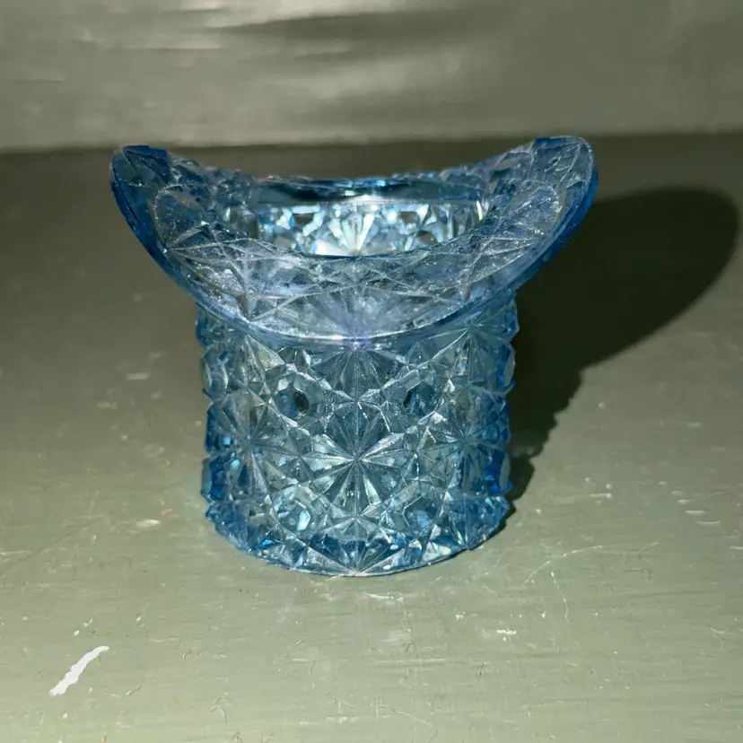 Vintage Fenton Blue Daisy & Button Glass Top Hat Vase Retro 2.5"