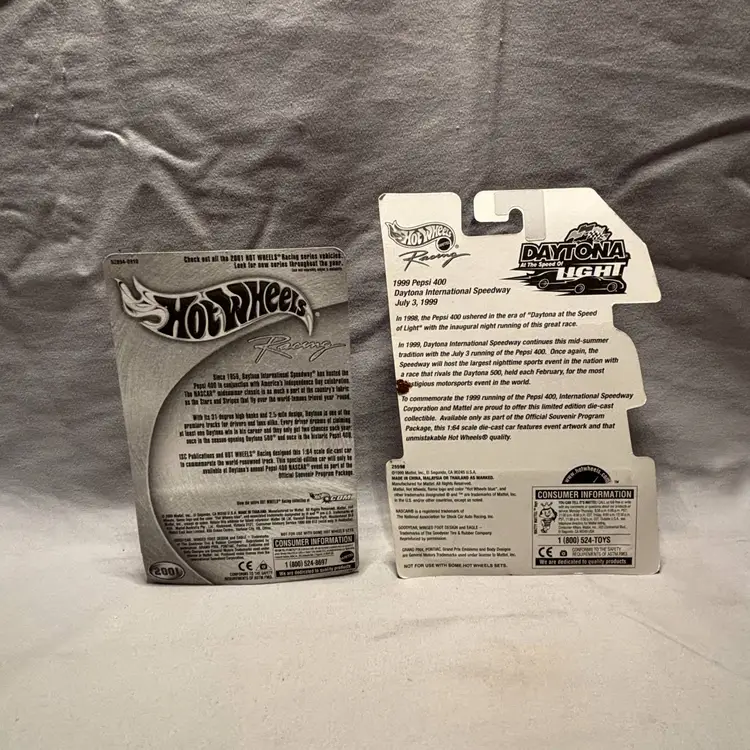 Lot of 2 Vintage Hotwheels Pepsi 400 Daytona at the speed of Light Diecast 1/64