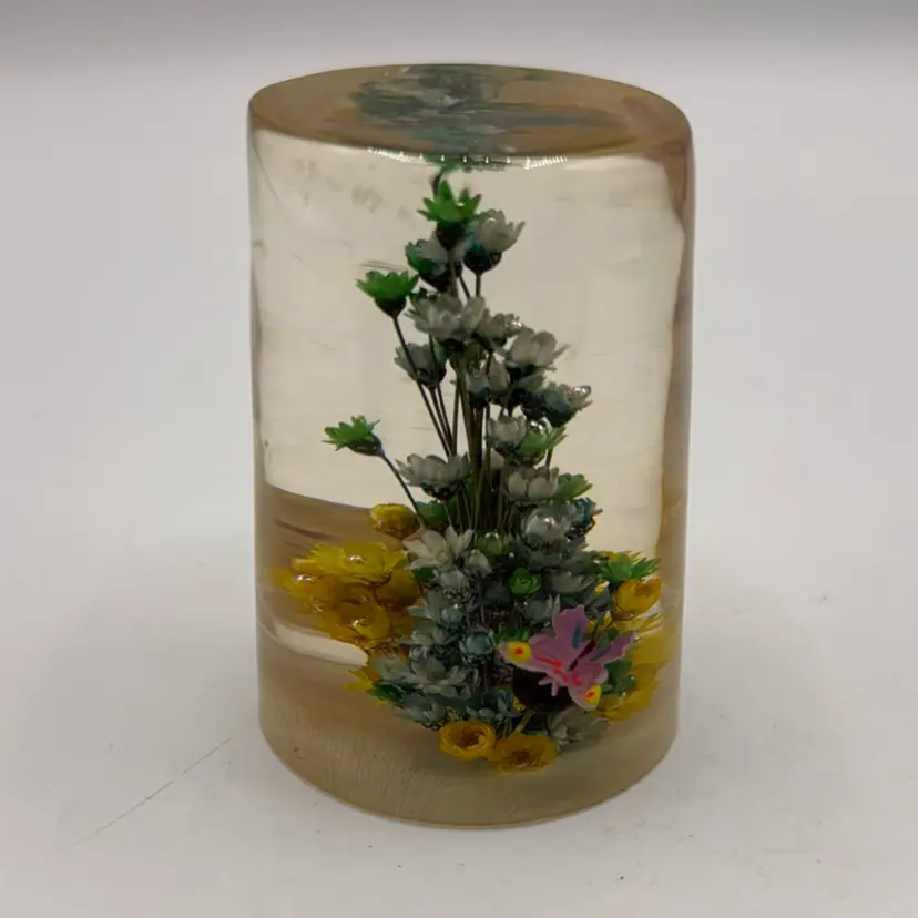 Daisyglas Company Flower Butterfly Lucite Paperweight