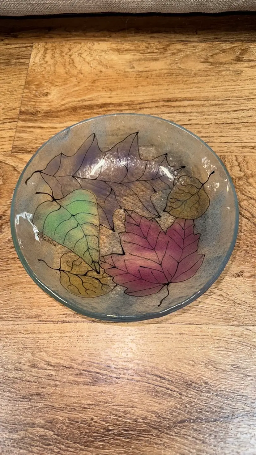 Dan Yokum Fused Glass Bowl Autumn Leaves 6.5” diameter