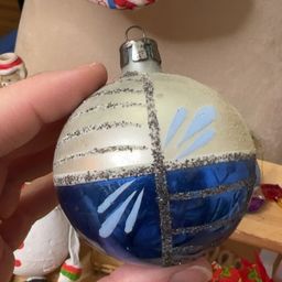 #67 - Ornament
