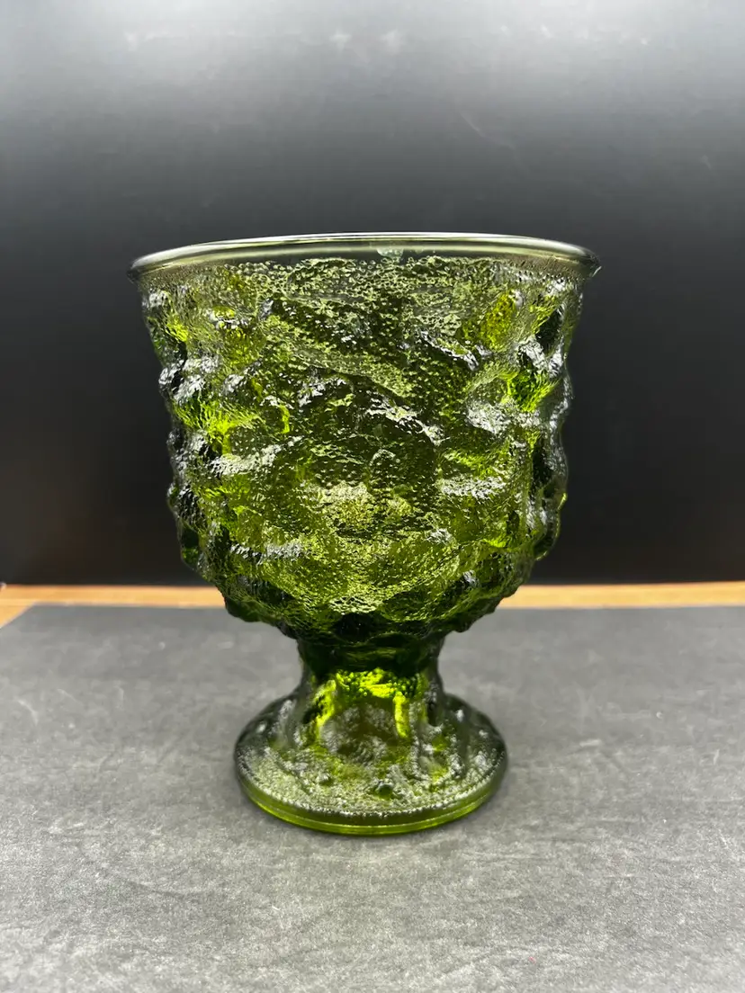 #528B Vintage E.O. Brody Co Avocado Green 70s Crinkle Glass Pedestal Bowl/Planter/Vase