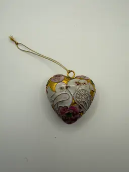 Vintage Heart Shaped Kissing Doves Cloisonné Brass Enamel Ornament Cloisonne