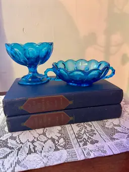 Vintage Blue Glass Dish Set – Scalloped & Pedestal Design