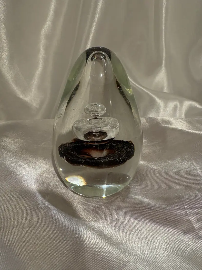Art Glass paperweight Controlled bubble Egg Shaped glass