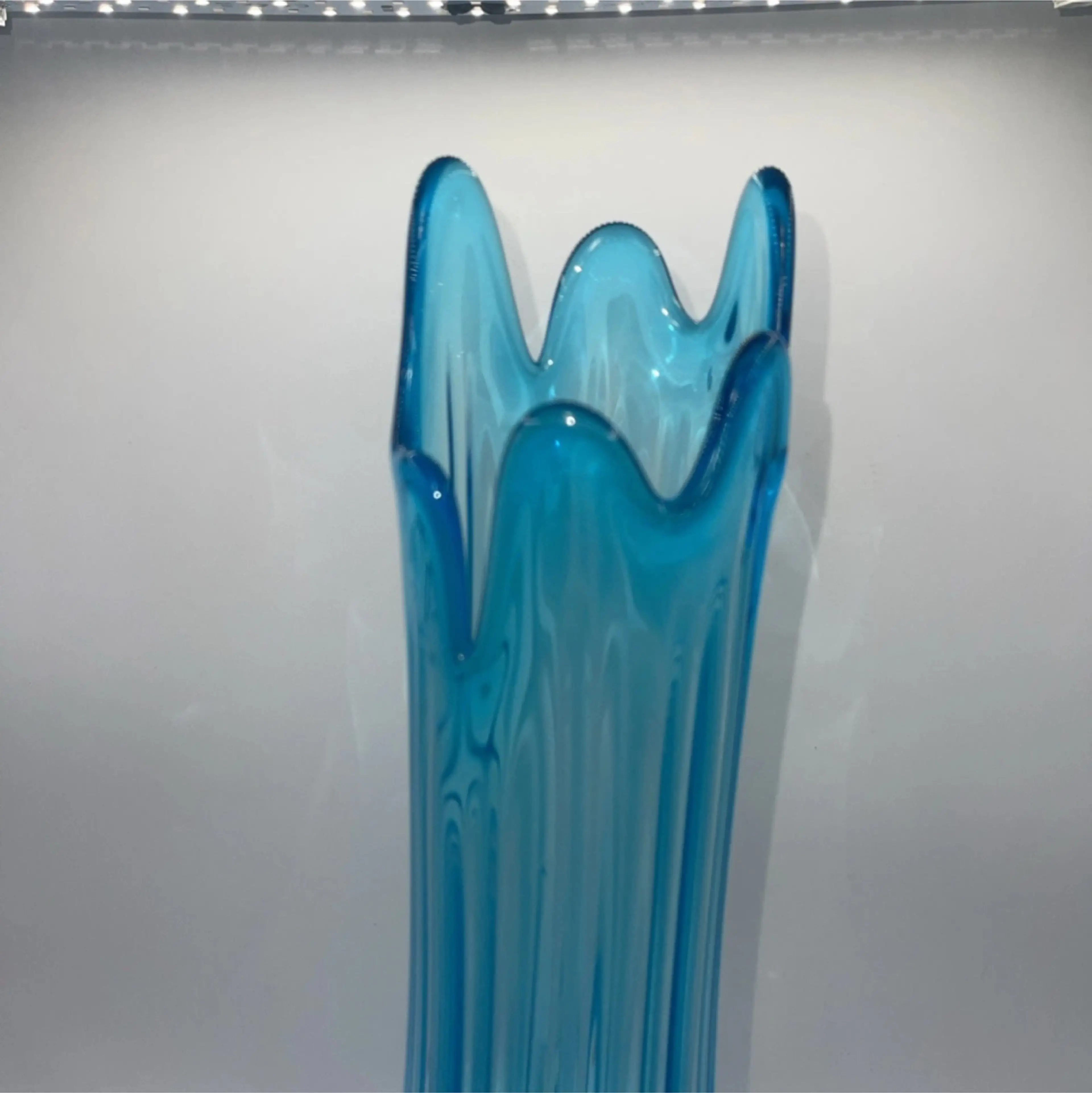 Image 3 of 9