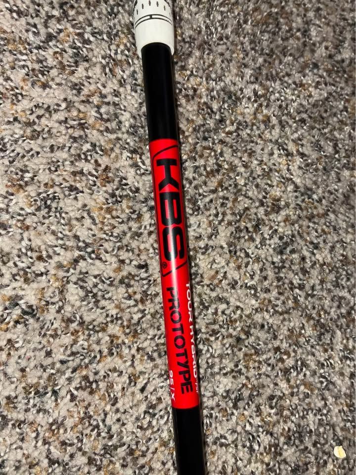 Srixon Zx Utility 2 Iron w/ Kbs Tour prototype X-stiff 95 Grams