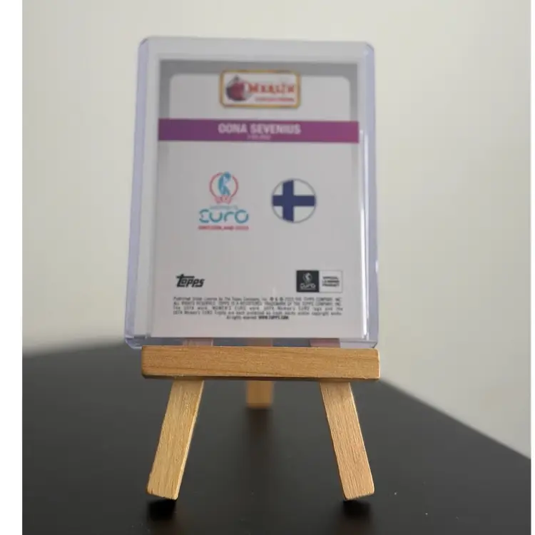 2025 Topps Merlin Women's EURO Oona Sevenius Pink 13/75