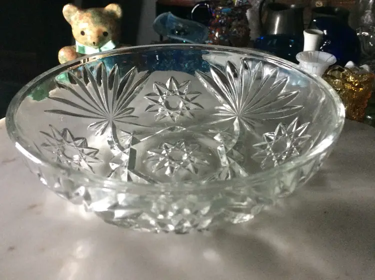 Vintage Anchor Hocking Star of David Candy Dish 7 1/4" wide x 2" tall.
