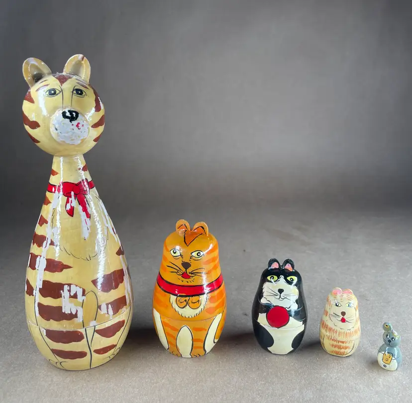Hand Painted Wooden Nesting Dolls Cats with  Mouse