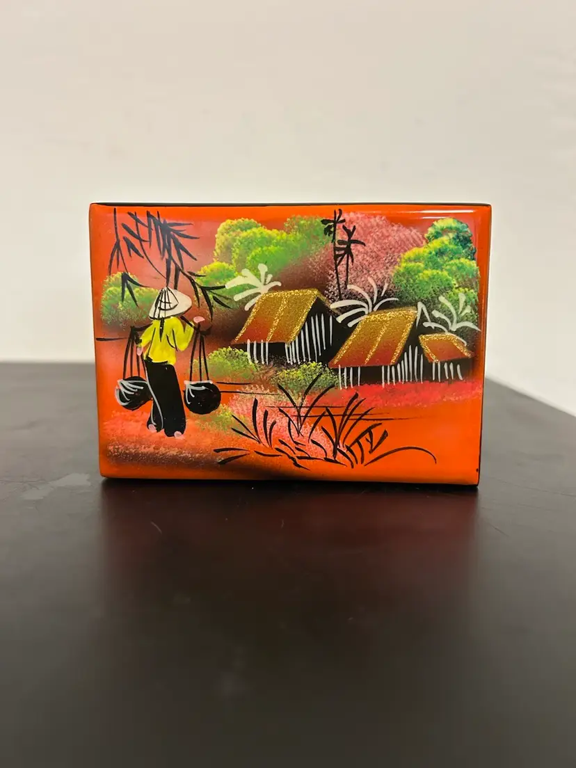 Vtg Asian Hand Painted Lacquered Landscape Trinket Box Lined Mittored