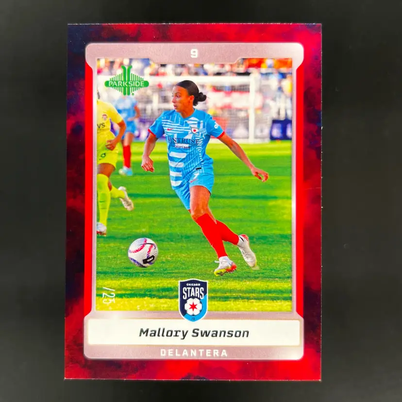 Mallory Swanson 2025 Parkside NWSL Espanol Set Red /25 Soccer Card