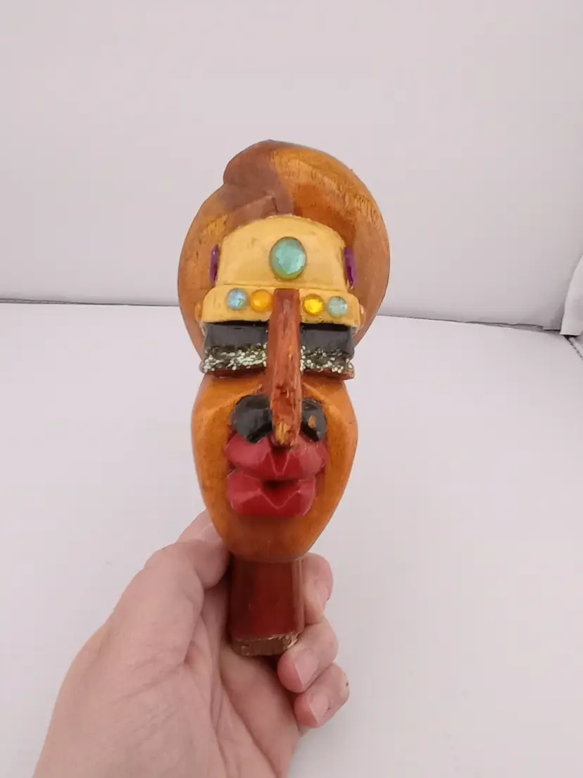 Carved wooden head (from walking stick)