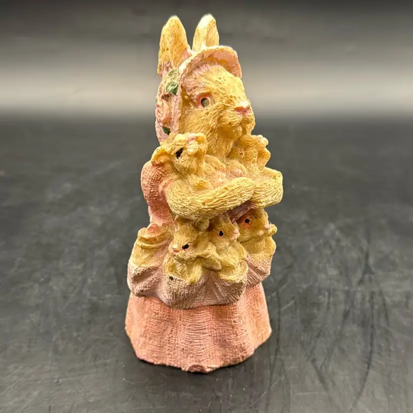 Mother Bunny Rabbit & Babies Resin Figurine 5”