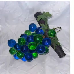 VTG Large Lucite Grape Bunch