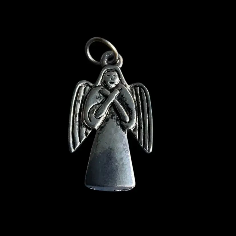 Costume Angel Charm 1”