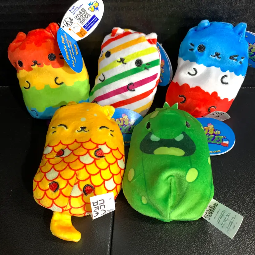 Cats vs. Pickles Plush NWT Set of 5 #1
