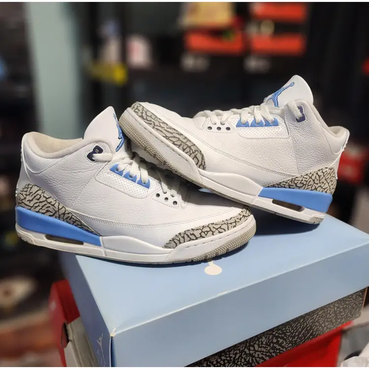 Air Jordan 3 'UNC' Size 12 Pre-owned 