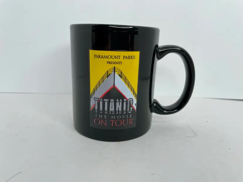 Titanic Coffee Mug from Paramount Parks Presents The Movie On Tour Vintage 1998