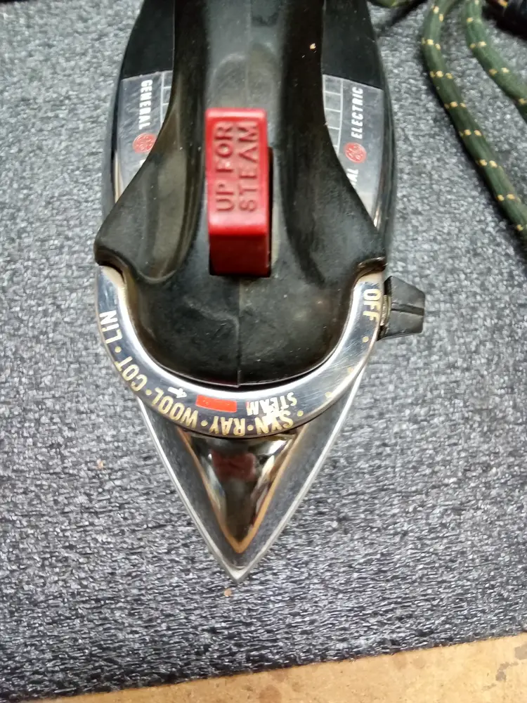 Vintage General Electric Iron