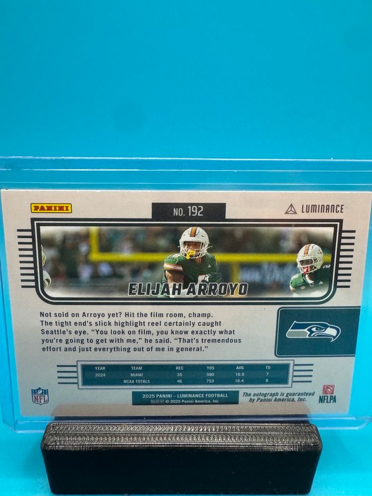 Elijah Arroyo Panini Luminance Rookie Auto /700 RC Seattle Seahawks
