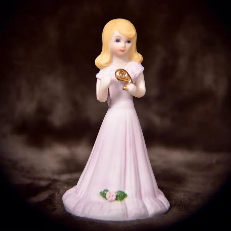 Enesco Growing Up Birthday Girls Figurine 9 Year Old  Vintage 1981 Blonde Vintage
