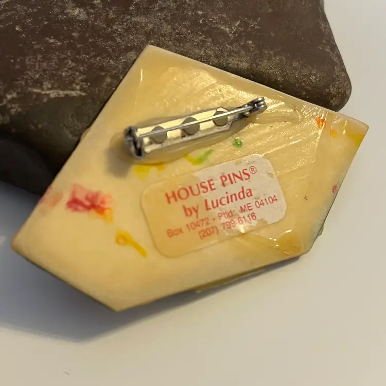 Vtg LUCINDA House Pin – Warm Tones Scene Green Roofs Heart Sun Accent 3" × 1¾"