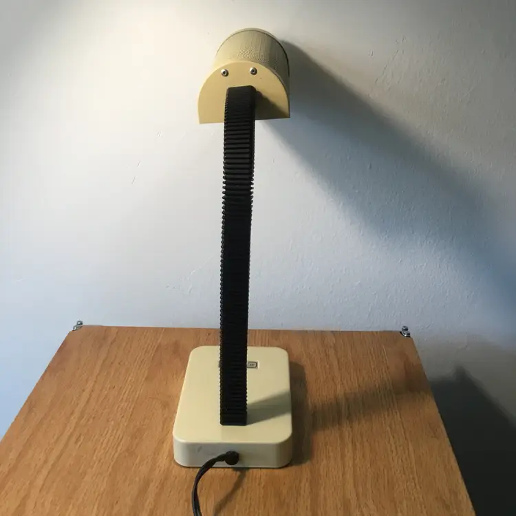 Vintage Postmoden Cream Metal Cutout Black Gooseneck Desk Lamp