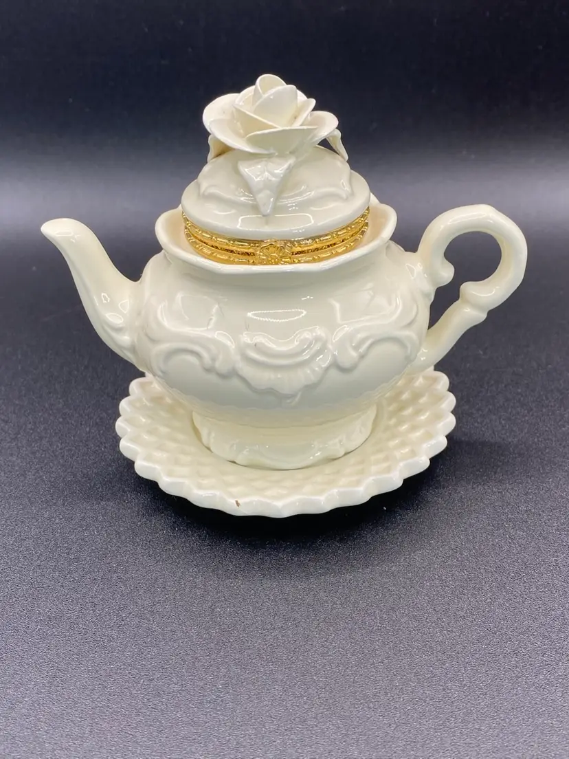 Vintage Ceramic Tea Cup Trinket Box