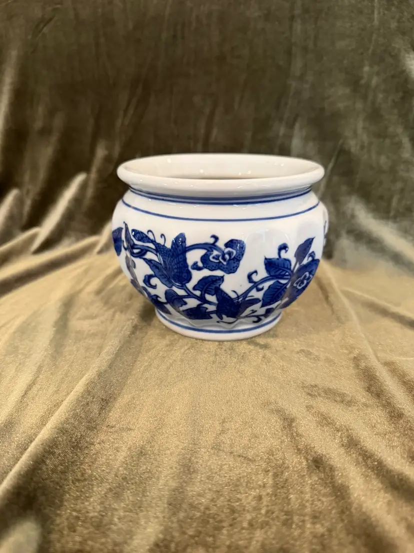Blue and White Floral Chinoiserie Planter ~4.25” Tall x 5” Across