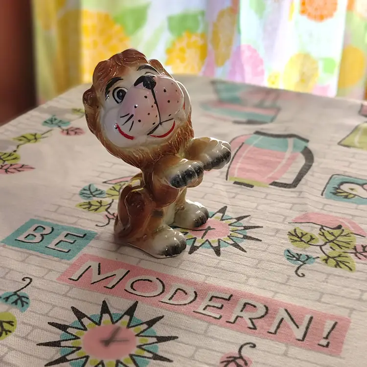 Vintage Lambert the Lion Figurine | Sweet & Goofy Lion with a Huge Smile | Lambert the Sheepish Lion | 1950s Kreiss & Co Made in Japan
