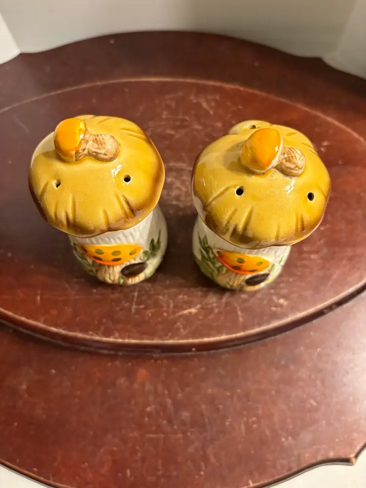 1978 Sears Roebuck 4” Salt And Pepper Shaker Set