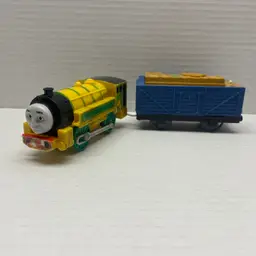 2011 Thomas & Friends TrackMaster Muddy Victor Motorized Engine & Cargo Car