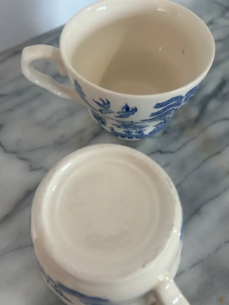 Blue Willow EIT England Ironstone Tea Cup-set of 2