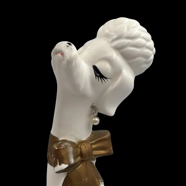 1950’s Long-neck Dog Poodle Couple