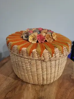 Vintage Woven Basket 1970s Retro 9'' Round Floral Colorful Hat Storage Sewing