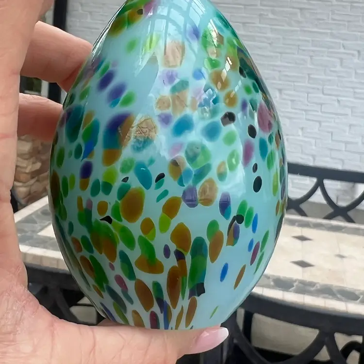 Beautifully Colored Egg Shaped Paperweight Thames?