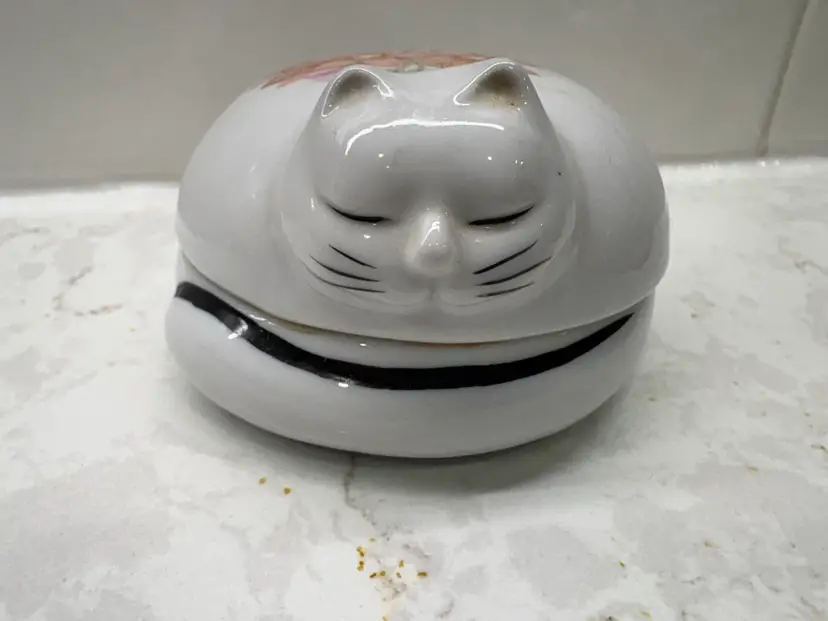 Vintage Cat Shaped Lidded Trinket Jewelry Box Sleeping Kitty Floral Ceramic